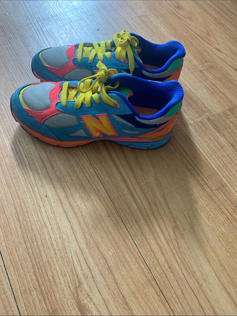 New Balance Kids Blue Sneakers with Yellow Laces and Pink Accents - Picture 2 of 8
